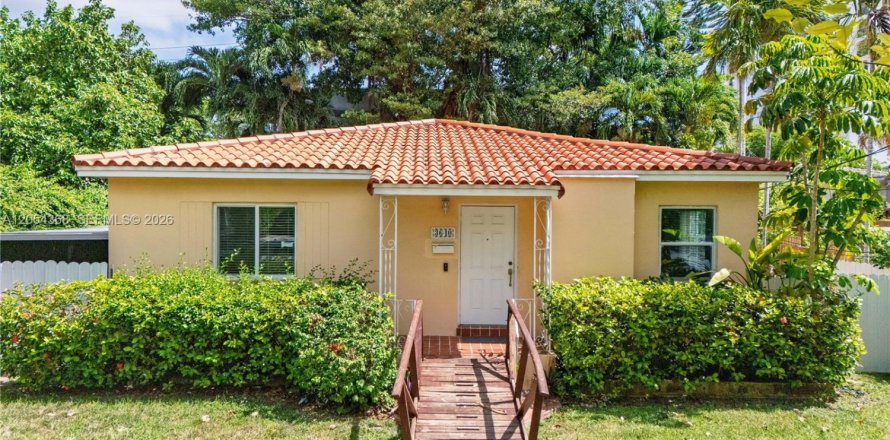Villa ou maison à Miami, Floride 3 chambres, 143.07 m2 № 2274731