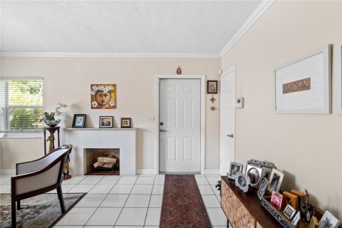 Villa ou maison à vendre à Miami, Floride: 3 chambres, 143.07 m2 № 2274731 - photo 4