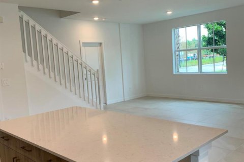 Touwnhouse à vendre à Stuart, Floride: 4 chambres, 177.91 m2 № 2268565 - photo 5