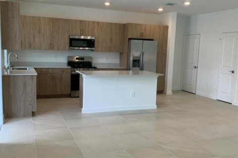 Touwnhouse à vendre à Stuart, Floride: 4 chambres, 177.91 m2 № 2268565 - photo 3