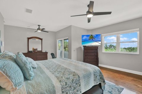 House in Port Richey, Florida 4 bedrooms, 276.11 sq.m. № 1894156 - photo 27