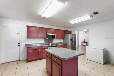 House in Palm Coast, Florida 4 bedrooms, 276.48 sq.m. № 2212689 - photo 8