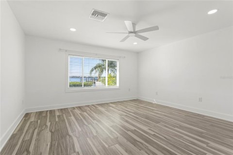 House in Palmetto, Florida 3 bedrooms, 429.95 sq.m. № 2127555 - photo 25