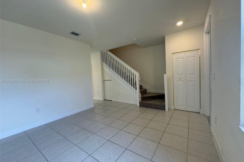 Touwnhouse à vendre à Hialeah, Floride: 3 chambres, 131.18 m2 № 1969273 - photo 24