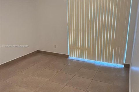 Condominio en alquiler en Miami, Florida, 2 dormitorios, 101.54 m2 № 2049056 - foto 21