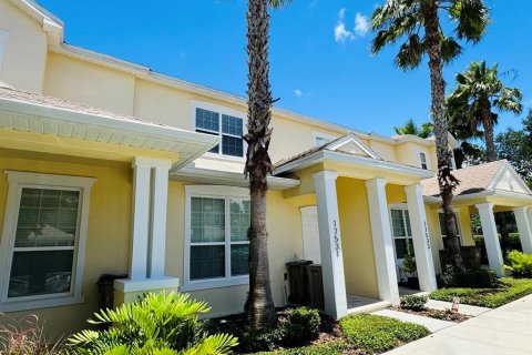 Townhouse in Clermont, Florida 3 bedrooms, 139.45 sq.m. № 1847372 - photo 1