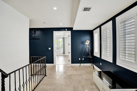 Touwnhouse à vendre à Fort Lauderdale, Floride: 3 chambres, 286.14 m2 № 2254617 - photo 17