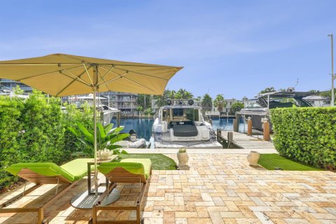 Touwnhouse à vendre à Fort Lauderdale, Floride: 3 chambres, 286.14 m2 № 2254617 - photo 4