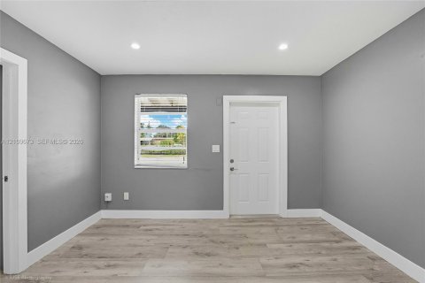 Villa ou maison à vendre à Pompano Beach, Floride: 3 chambres, 82.31 m2 № 2426450 - photo 14