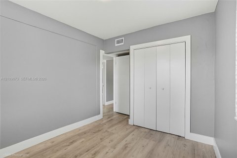 Villa ou maison à vendre à Pompano Beach, Floride: 3 chambres, 82.31 m2 № 2426450 - photo 22