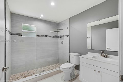 Villa ou maison à vendre à Pompano Beach, Floride: 3 chambres, 82.31 m2 № 2426450 - photo 18
