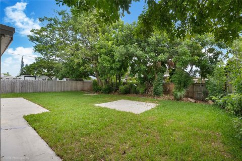 Villa ou maison à vendre à Pompano Beach, Floride: 3 chambres, 82.31 m2 № 2426450 - photo 28