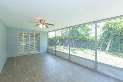 Villa ou maison à louer à Port Richey, Floride: 2 chambres, 94.67 m2 № 2380848 - photo 19