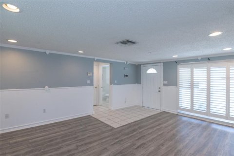 Villa ou maison à louer à Port Richey, Floride: 2 chambres, 94.67 m2 № 2380848 - photo 5