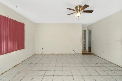 House in Brandon, Florida 3 bedrooms, 137.96 sq.m. № 2416234 - photo 30