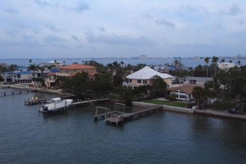 Villa ou maison à vendre à Saint Pete Beach, Floride: 4 chambres, 260.13 m2 № 1843919 - photo 8