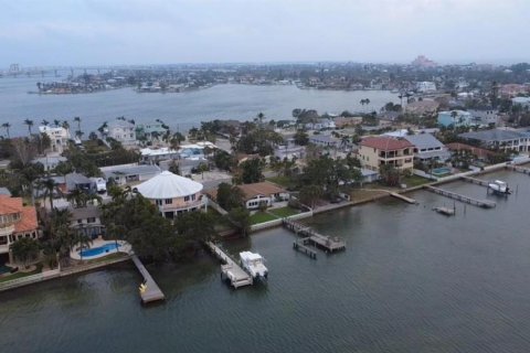 Villa ou maison à vendre à Saint Pete Beach, Floride: 4 chambres, 260.13 m2 № 1843919 - photo 6