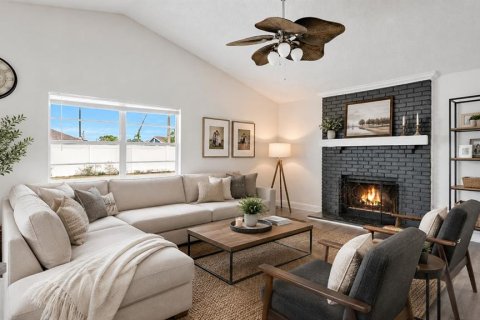 Villa ou maison à vendre à Deltona, Floride: 3 chambres, 144.56 m2 № 2284440 - photo 8