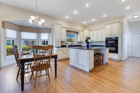 Villa ou maison à vendre à Orlando, Floride: 4 chambres, 316.15 m2 № 1529833 - photo 3