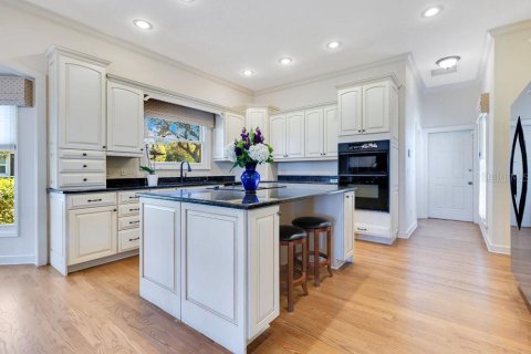 Villa ou maison à vendre à Orlando, Floride: 4 chambres, 316.15 m2 № 1529833 - photo 30