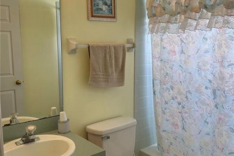 House in Davenport, Florida 2 bedrooms, 127.46 sq.m. № 2200312 - photo 17