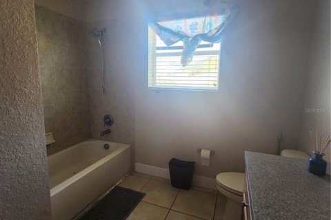 Adosado en venta en Kissimmee, Florida, 3 dormitorios, 164.99 m2 № 2128006 - foto 18