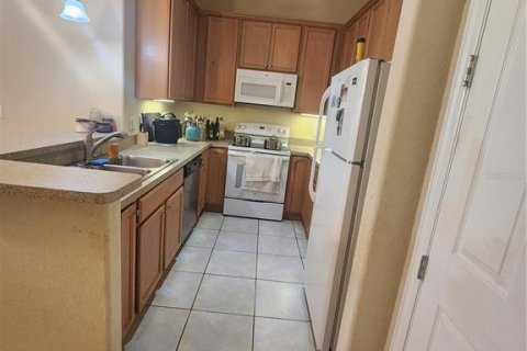 Adosado en venta en Kissimmee, Florida, 3 dormitorios, 164.99 m2 № 2128006 - foto 9