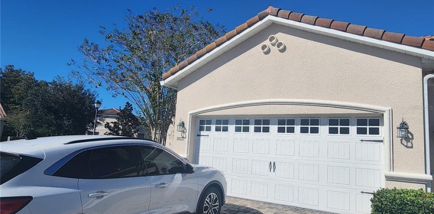 Adosado en Kissimmee, Florida 3 dormitorios, 164.99 m2 № 2128006