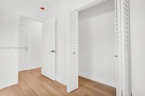 Купить виллу или дом в Майами-Гарденс, Флорида 3 спальни, 129.32м2, № 1997381 - фото 30