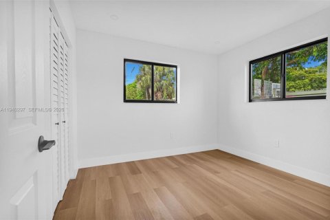 Купить виллу или дом в Майами-Гарденс, Флорида 3 спальни, 129.32м2, № 1997381 - фото 28