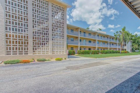 Condominio en venta en Sarasota, Florida, 2 dormitorios, 90.86 m2 № 1849809 - foto 3