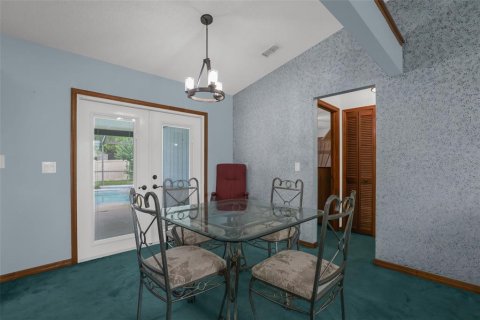 House in Deltona, Florida 2 bedrooms, 115.76 sq.m. № 2196918 - photo 10