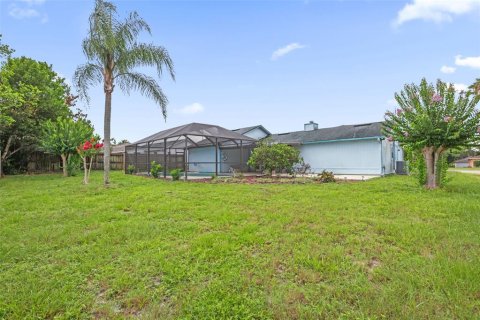 House in Deltona, Florida 2 bedrooms, 115.76 sq.m. № 2196918 - photo 29