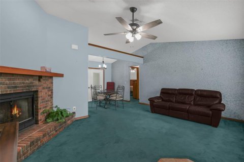 House in Deltona, Florida 2 bedrooms, 115.76 sq.m. № 2196918 - photo 8
