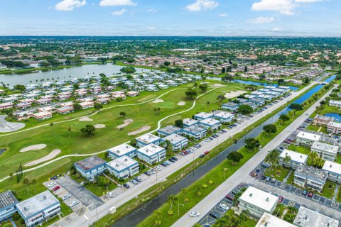 Condominio en venta en Delray Beach, Florida, 2 dormitorios, 81.75 m2 № 1057034 - foto 1