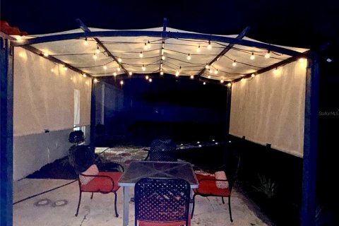 House in Saint Petersburg, Florida 3 bedrooms, 117.99 sq.m. № 2296514 - photo 23