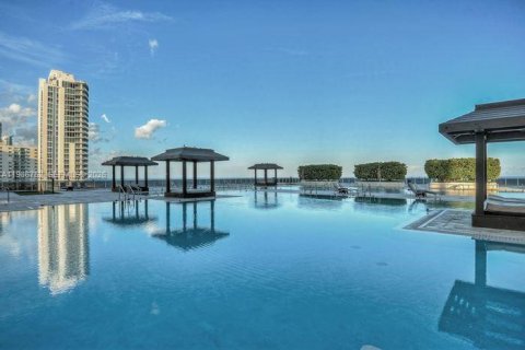 Copropriété à louer à Hallandale Beach, Floride: 3 chambres, 191.84 m2 № 2053023 - photo 29