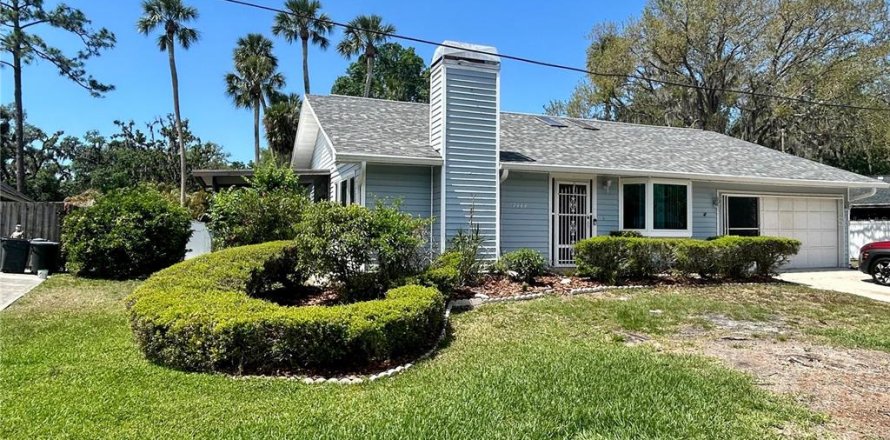 Casa en New Port Richey, Florida 3 dormitorios, 124.67 m2 № 1632417