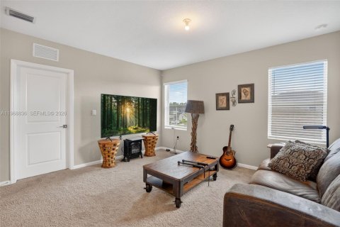 Купить виллу или дом в Хомстед, Флорида 5 спален, 273.5м2, № 2029973 - фото 21