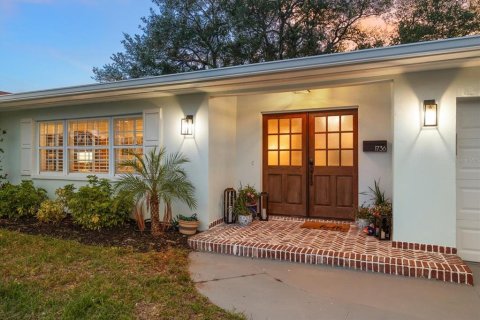 Casa en venta en Belleair, Florida, 3 dormitorios, 202.06 m2 № 2104806 - foto 2
