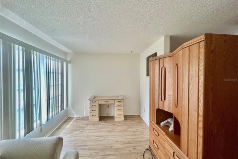 Copropriété à vendre à Clearwater, Floride: 1 chambre, 76.64 m2 № 2157082 - photo 12