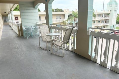 Copropriété à vendre à Clearwater, Floride: 1 chambre, 76.64 m2 № 2157082 - photo 3