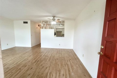 Copropriété à vendre à Clearwater, Floride: 1 chambre, 76.64 m2 № 2157082 - photo 5