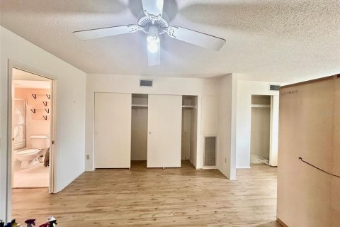 Copropriété à vendre à Clearwater, Floride: 1 chambre, 76.64 m2 № 2157082 - photo 11