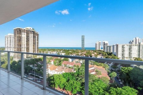 Condo in Aventura, Florida, 3 bedrooms  № 1889825 - photo 30