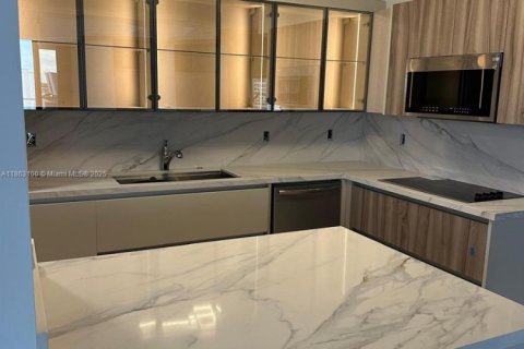 Condo in Aventura, Florida, 3 bedrooms  № 1889825 - photo 4