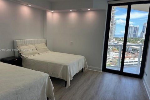 Condo in Aventura, Florida, 3 bedrooms  № 1889825 - photo 10