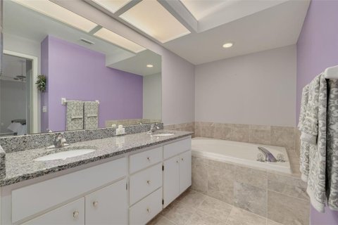 Casa en venta en Palm Harbor, Florida, 2 dormitorios, 154.12 m2 № 1916349 - foto 18