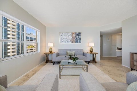 Condominio en alquiler en Sarasota, Florida, 2 dormitorios, 125.42 m2 № 1512467 - foto 6