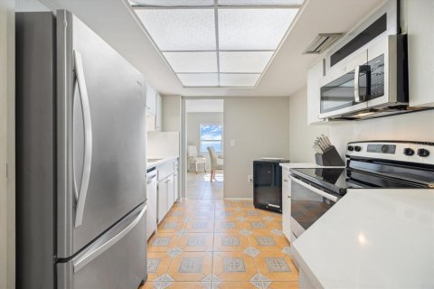 Condominio en alquiler en Sarasota, Florida, 2 dormitorios, 125.42 m2 № 1512467 - foto 21